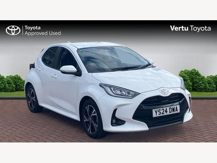 Toyota Yaris 1.5 VVT-h Design E-CVT Euro 6 (s/s) 5dr