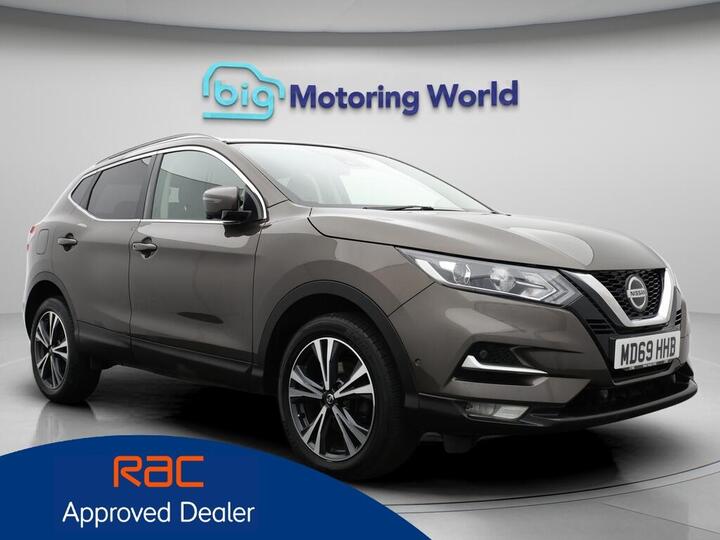 Nissan Qashqai 1.3 DIG-T N-Connecta Euro 6 (s/s) 5dr