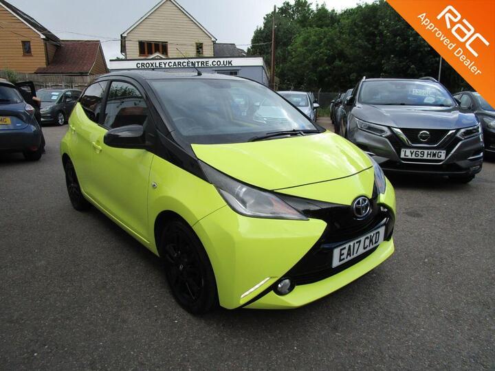 Toyota AYGO 1.0 VVT-i X-cite 3 Yellow Bi-Tone Euro 6 5dr