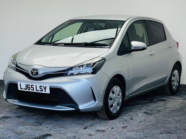 Toyota Yaris 1.33 Dual VVT-i Icon Multidrive S Euro 6 5dr (Safety Sense)