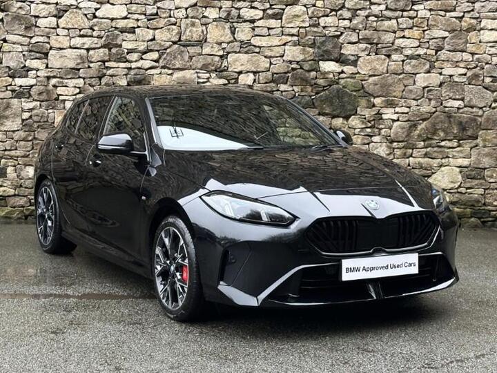 BMW 1 Series 1.5 120i MHT M Sport DCT Euro 6 (s/s) 5dr BMW 1 Series 1.5 120i MHT M Sport DCT Euro 6 (s/s) 5dr