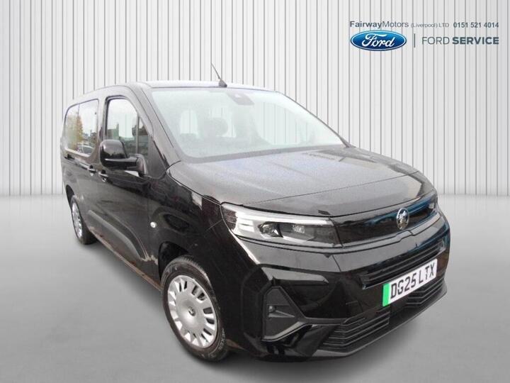 Vauxhall COMBO LIFE ELECTRIC MPV 52kWh Design XL MPV Auto 5dr (7.4kW Charger) Vauxhall COMBO LIFE ELECTRIC MPV 52kWh Design XL MPV Auto 5dr (7.4kW Charger)