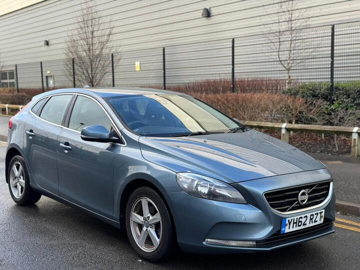 Volvo V40 1.6 D2 SE Euro 5 (s/s) 5dr