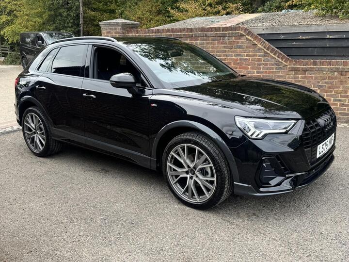 Audi Q3 1.5 TFSI Black Edition S Tronic Euro 6 (s/s) 5dr