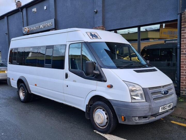 Ford TRANSIT MINIBUS 2.2 TDCi 430 HDT RWD L4 H2 5dr