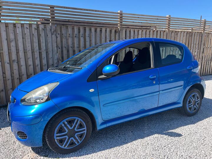 Toyota AYGO 1.0 VVT-i Blue Euro 4 5dr