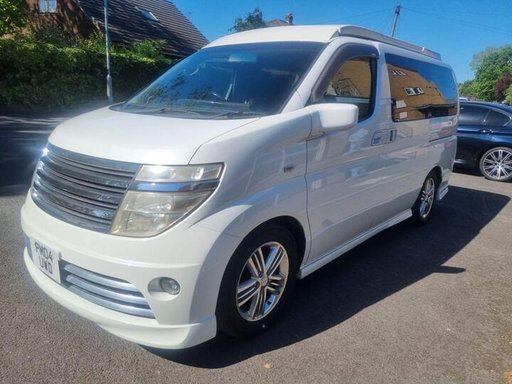 Nissan ELGRAND Highway Star 4 BERTH AUTO WITH LOTS OF POWER