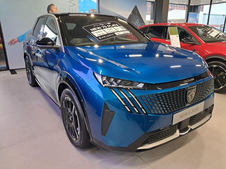 Peugeot E-3008 73kWh GT Auto 5dr