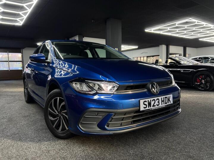 Volkswagen POLO 1.0 TSI Life Euro 6 (s/s) 5dr Volkswagen POLO 1.0 TSI Life Euro 6 (s/s) 5dr