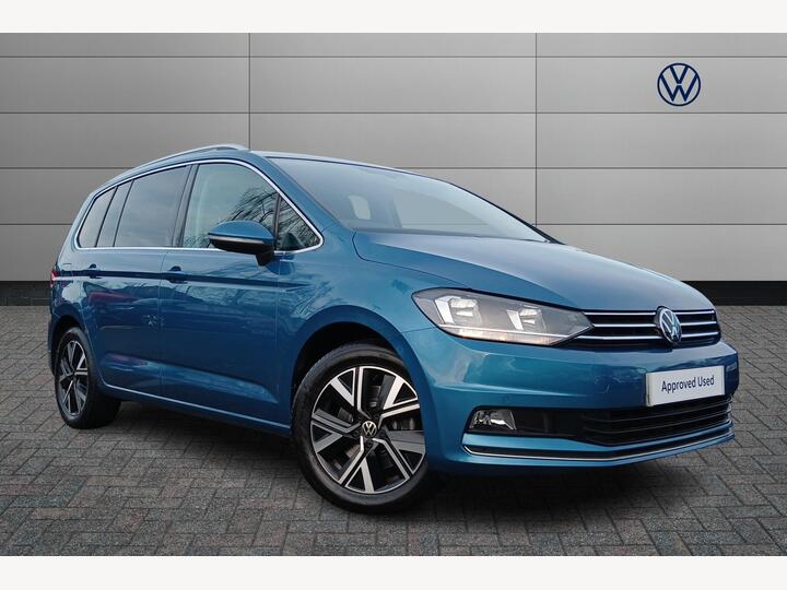 Volkswagen Touran 1.5 TSI EVO SEL DSG Euro 6 (s/s) 5dr Volkswagen Touran 1.5 TSI EVO SEL DSG Euro 6 (s/s) 5dr