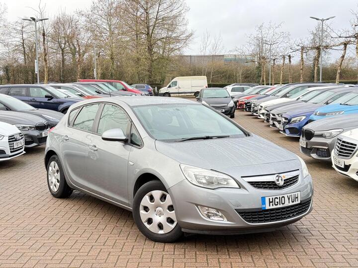 Vauxhall Astra 1.6 16v Exclusiv Euro 5 5dr