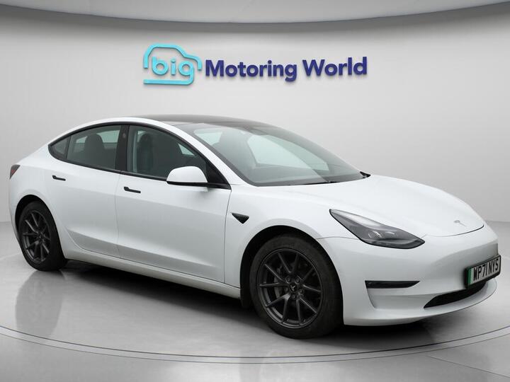 Tesla Model 3 (Dual Motor) Long Range Auto 4WDE 4dr Tesla Model 3 (Dual Motor) Long Range Auto 4WDE 4dr