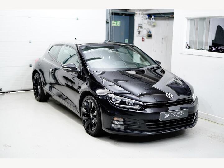 Volkswagen Scirocco 2.0 TDI GT DSG Euro 6 (s/s) 3dr Volkswagen Scirocco 2.0 TDI GT DSG Euro 6 (s/s) 3dr