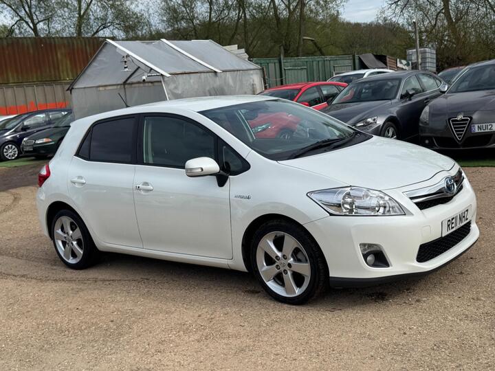 Toyota Auris 1.8 VVT-h T Spirit CVT Euro 5 (s/s) 5dr