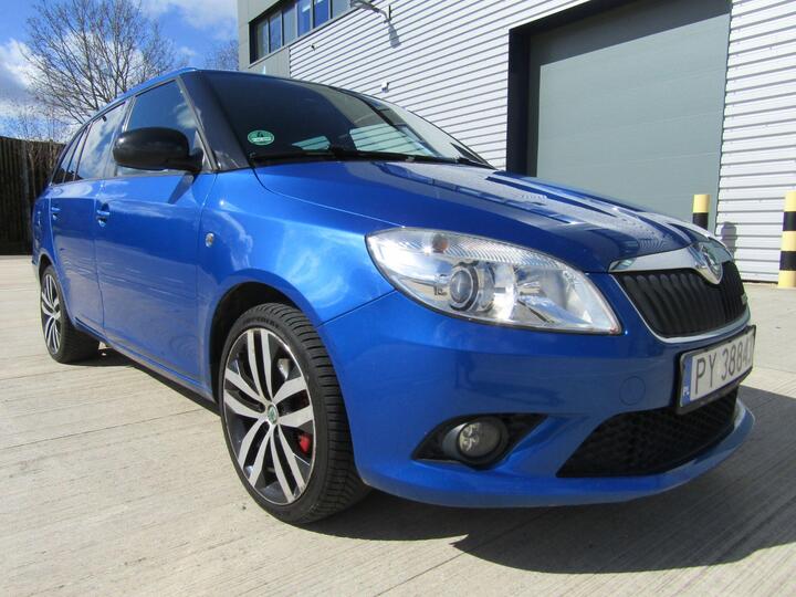 Skoda Fabia 1.4 TSi VRS DSG AUTO 5DR ESTATE LHD Skoda Fabia 1.4 TSi VRS DSG AUTO 5DR ESTATE LHD