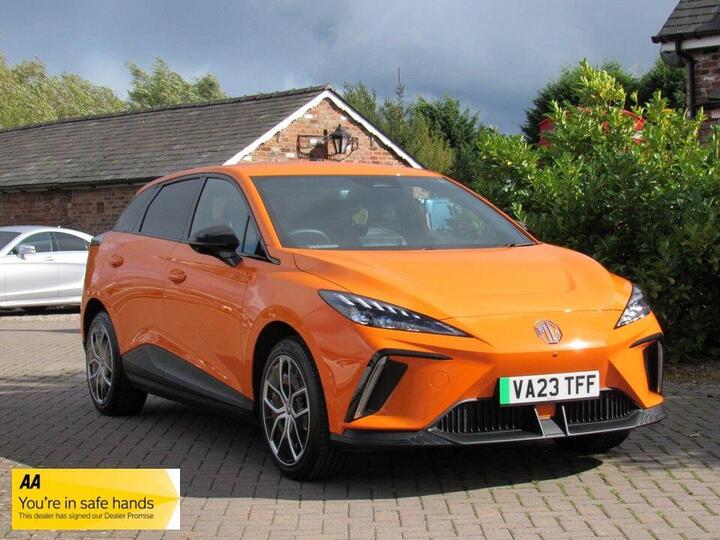 MG MG4 64kWh Trophy Long Range Auto 5dr