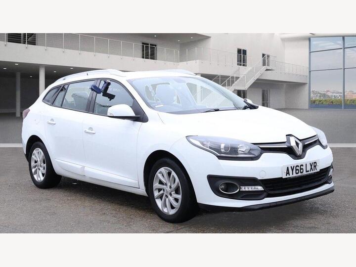 Renault Megane 1.5 DCi Dynamique Nav Sport Tourer Euro 6 (s/s) 5dr Renault Megane 1.5 DCi Dynamique Nav Sport Tourer Euro 6 (s/s) 5dr