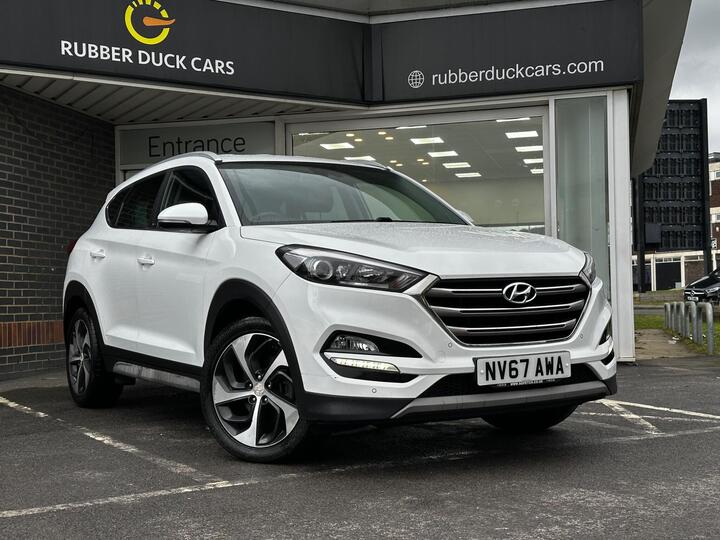 Hyundai TUCSON 1.7 CRDi Blue Drive Sport Edition Euro 6 (s/s) 5dr Hyundai TUCSON 1.7 CRDi Blue Drive Sport Edition Euro 6 (s/s) 5dr