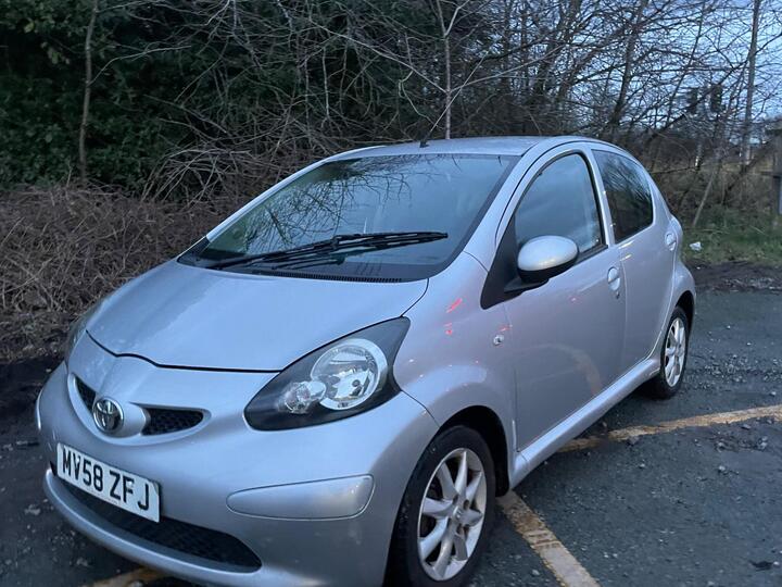 Toyota AYGO 1.0 VVT-i Platinum Euro 4 5dr