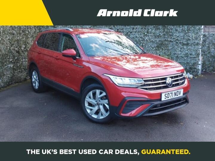Volkswagen Tiguan Allspace 2.0 TDI Life DSG Euro 6 (s/s) 5dr Volkswagen Tiguan Allspace 2.0 TDI Life DSG Euro 6 (s/s) 5dr
