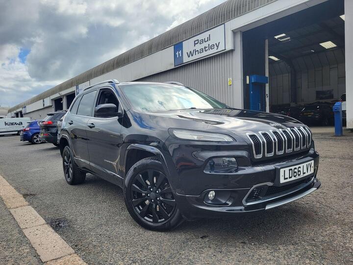 Jeep Cherokee 2.2 MultiJetII Overland Auto 4WD Euro 6 (s/s) 5dr Jeep Cherokee 2.2 MultiJetII Overland Auto 4WD Euro 6 (s/s) 5dr