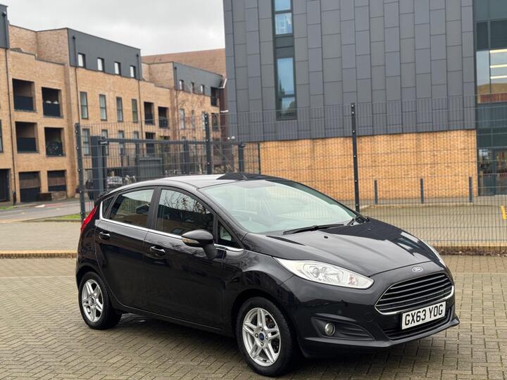 Ford Fiesta 1.0T EcoBoost Zetec Euro 5 (s/s) 5dr