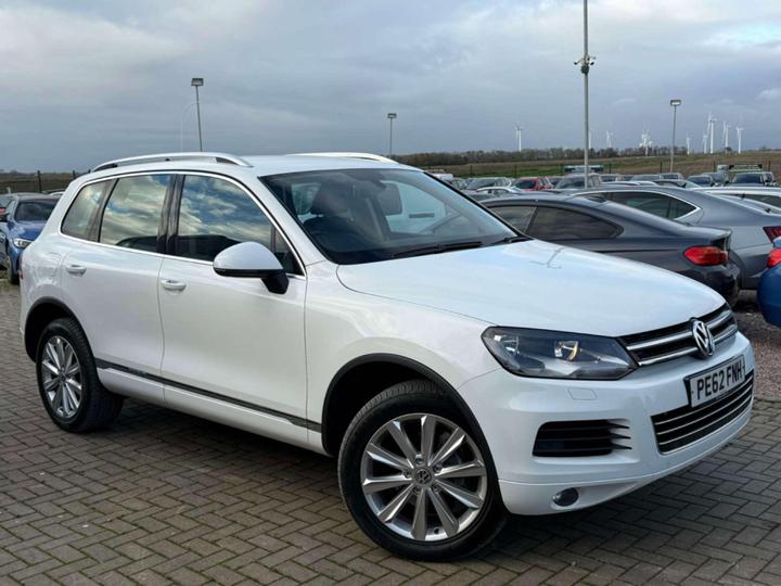 Volkswagen TOUAREG 3.0 TDI V6 BlueMotion Tech SE Tiptronic 4WD Euro 5 (s/s) 5dr