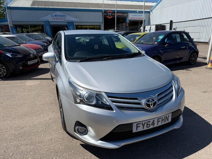 Toyota AVENSIS 1.8 V-Matic Icon Business Edition Multidrive S Euro 5 4dr