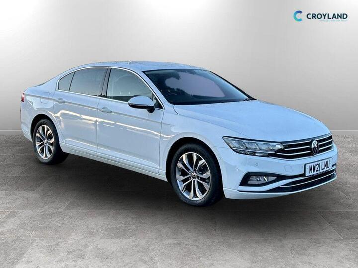 Volkswagen PASSAT 1.5 TSI EVO SEL DSG Euro 6 (s/s) 4dr