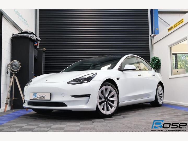 Tesla Model 3 (Dual Motor) Long Range Auto 4WDE 4dr