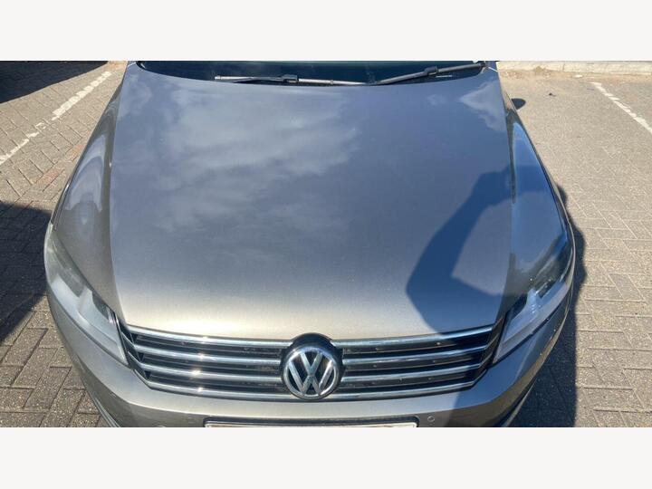 Volkswagen Passat 2.0 TDI BlueMotion Tech Executive Euro 5 (s/s) 4dr