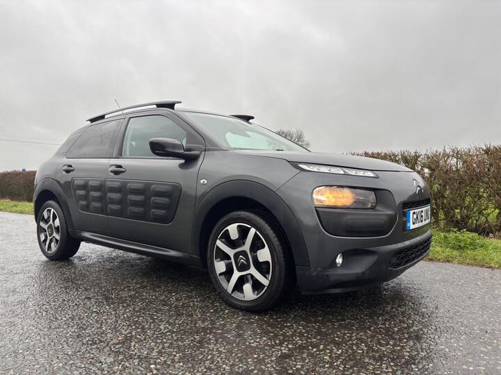 Citroen C4 Cactus 1.2 PureTech Flair Euro 6 5dr (Euro 6) Citroen C4 Cactus 1.2 PureTech Flair Euro 6 5dr (Euro 6)