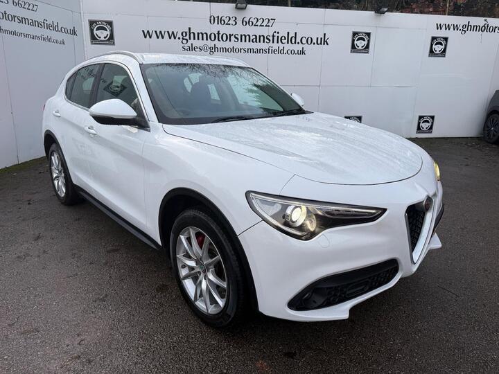 Alfa Romeo Stelvio 2.2 TD Speciale Auto Q4 AWD Euro 6 (s/s) 5dr
