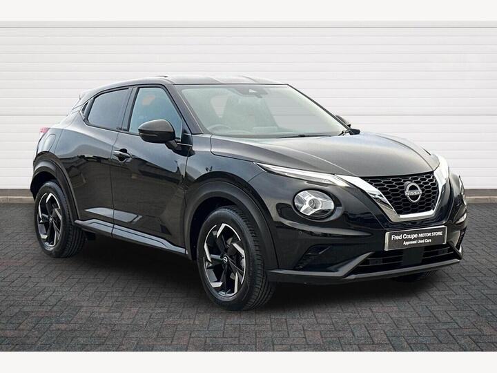 Nissan JUKE 1.0 DIG-T N-Connecta Euro 6 (s/s) 5dr