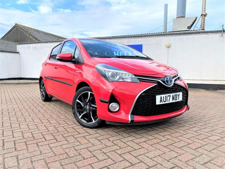 Toyota Yaris 1.5 VVT-h Design E-CVT Euro 6 5dr