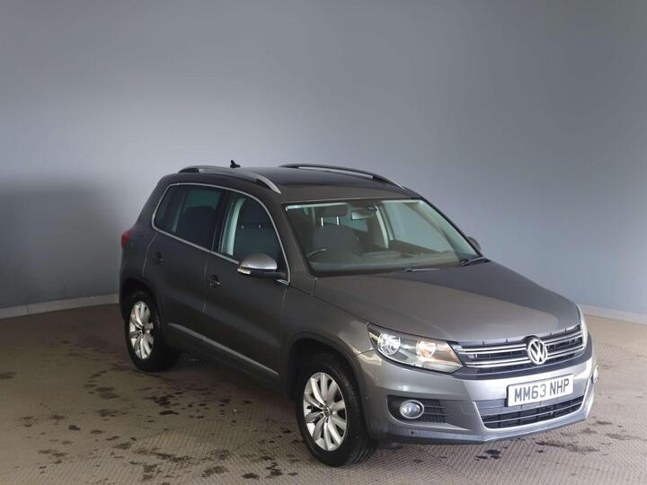 Volkswagen TIGUAN 2.0 TDI BlueMotion Tech Match DSG 4WD Euro 5 (s/s) 5dr Volkswagen TIGUAN 2.0 TDI BlueMotion Tech Match DSG 4WD Euro 5 (s/s) 5dr