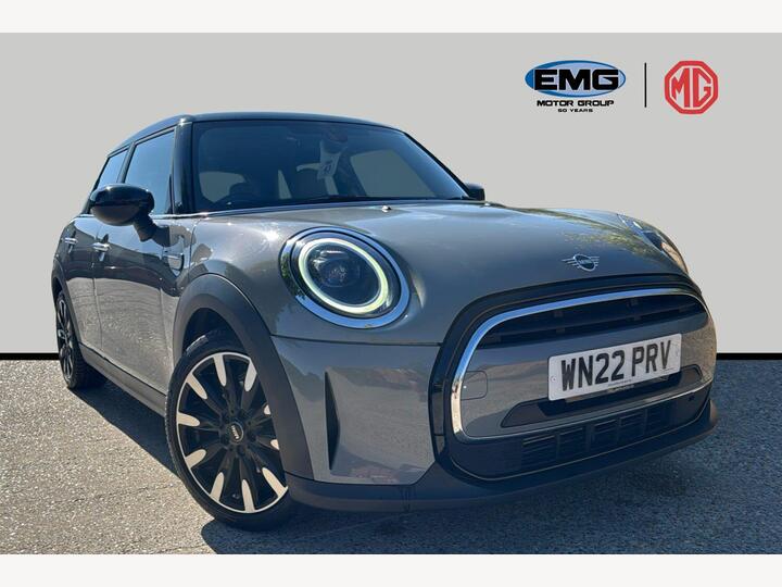 MINI 5 Door Hatch 1.5 Cooper Exclusive Steptronic Euro 6 (s/s) 5dr