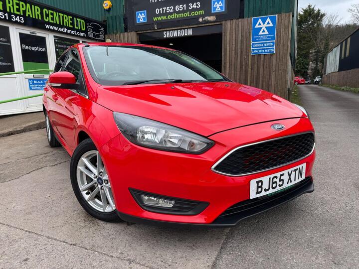 Ford Focus 1.6 Zetec Powershift Euro 6 5dr