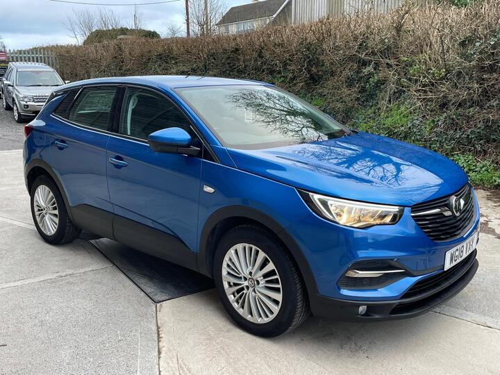 Vauxhall Grandland X 1.2 Turbo SE Euro 6 (s/s) 5dr