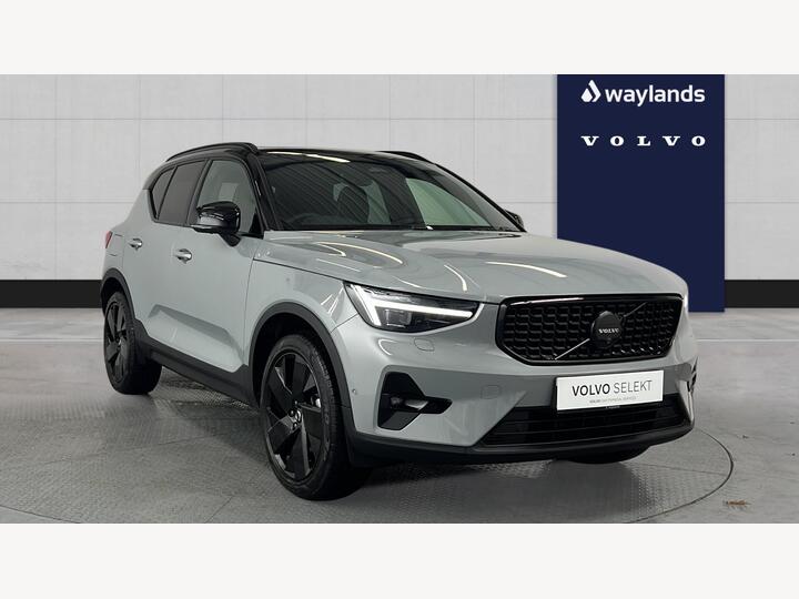 Volvo XC40 2.0 B4 MHEV Ultra Black Edition DCT Auto Euro 6 (s/s) 5dr