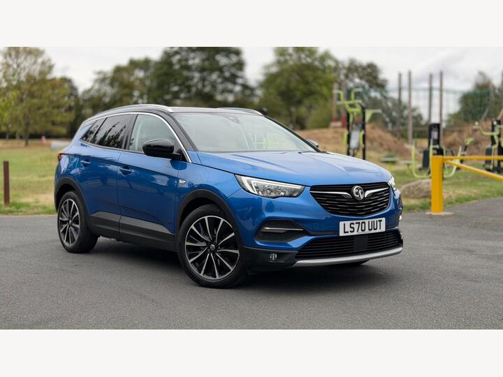 Vauxhall Grandland X 1.6 13.2kWh SRi Nav Auto 4WD Euro 6 (s/s) 5dr Hybrid4