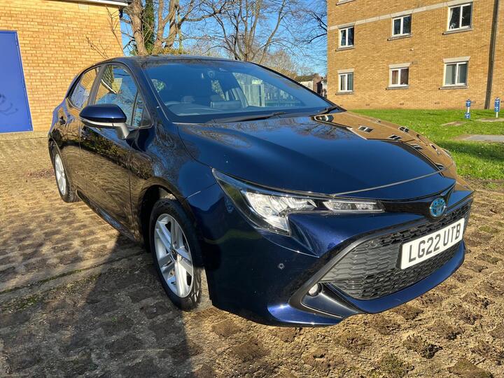 Toyota Corolla 1.8 VVT-h Icon Tech CVT Euro 6 (s/s) 5dr