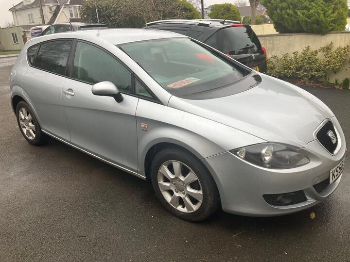 SEAT Leon 2.0 TDI Stylance DSG Euro 4 5dr