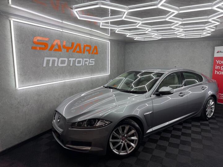 Jaguar XF 2.2d Premium Luxury Auto Euro 5 (s/s) 4dr