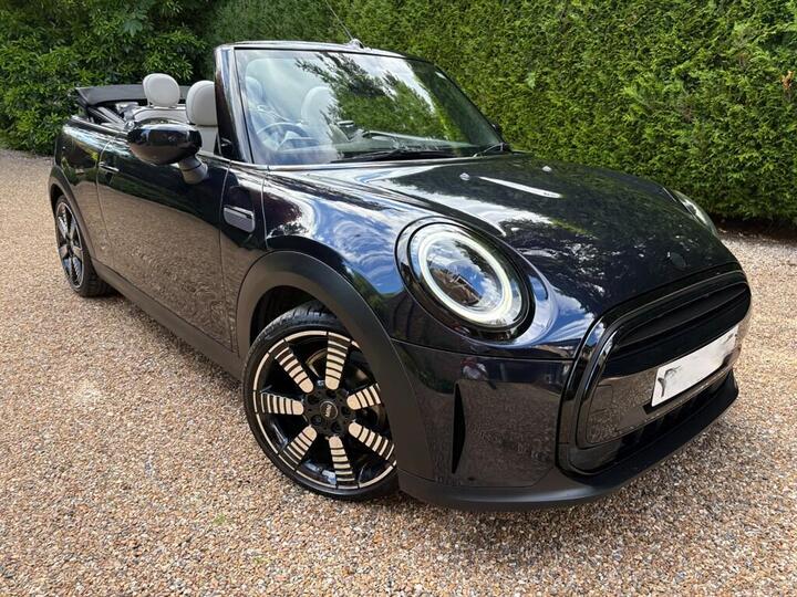 MINI Convertible 1.5 Cooper Exclusive Steptronic Euro 6 (s/s) 2dr MINI Convertible 1.5 Cooper Exclusive Steptronic Euro 6 (s/s) 2dr