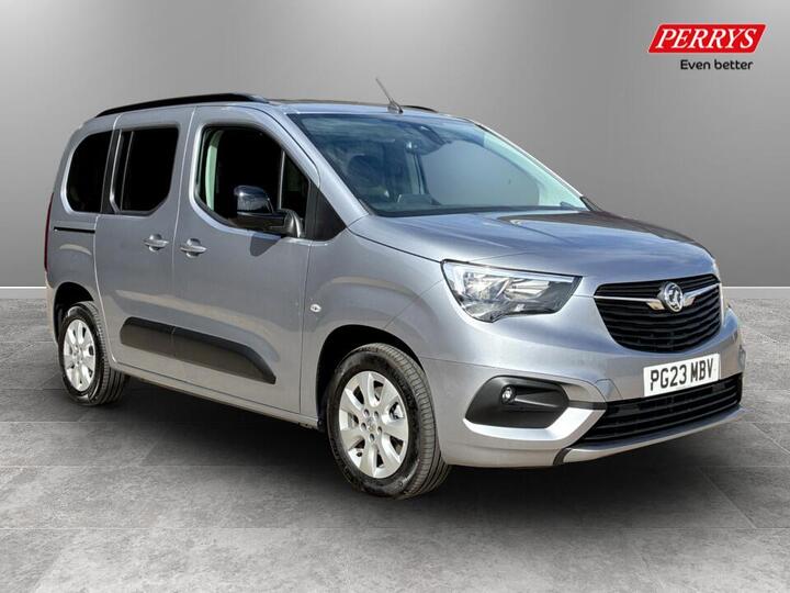 Vauxhall Combo Life 50kWh Design Auto 5dr (11kW Charger)