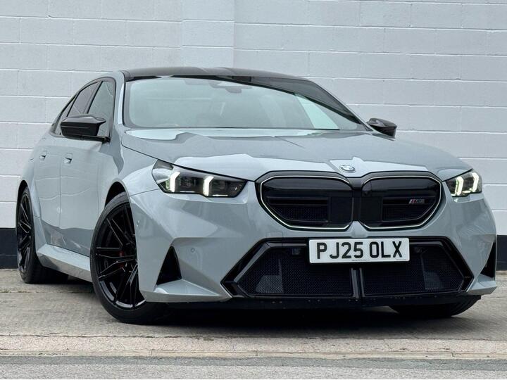 BMW M5 4.4 22.1kWh Steptronic XDrive Euro 6 (s/s) 4dr