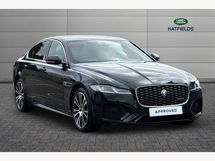 Jaguar XF 2.0 D200 MHEV R-Dynamic SE Black Auto Euro 6 (s/s) 4dr