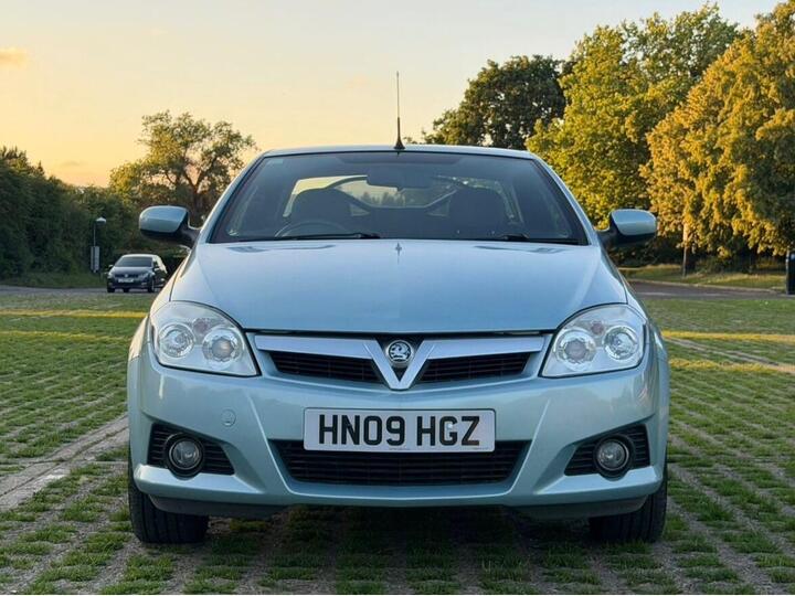 Vauxhall Tigra 1.4i 16v Exclusiv 2dr (a/c)