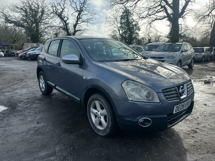 Nissan Qashqai 2.0 Visia CVT 2WD 5dr